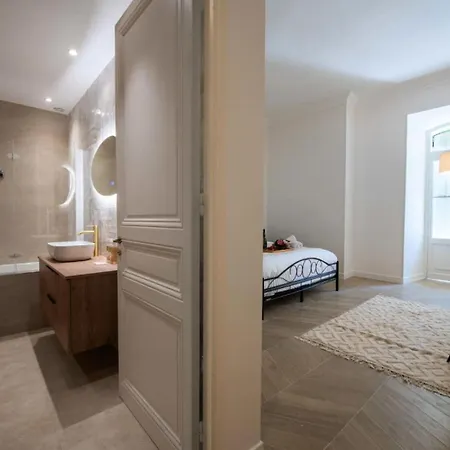 4p Bourgeois Rez-de-jardin, Proche Croisette & Plages - 4p Bourgeois Rez-de-jardin, Proche Croisette & Plages Mae-3243 Апартаменты