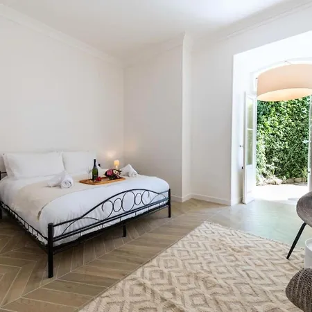 Апартаменты 4p Bourgeois Rez-de-jardin, Proche Croisette & Plages - 4p Bourgeois Rez-de-jardin, Proche Croisette & Plages Mae-3243