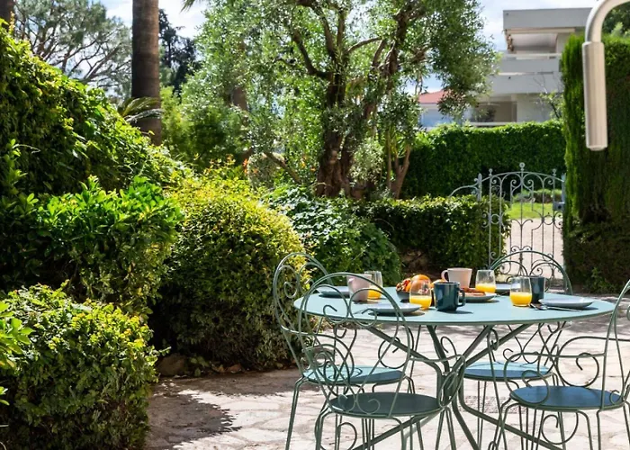 4p Bourgeois Rez-de-jardin, Proche Croisette & Plages - 4p Bourgeois Rez-de-jardin, Proche Croisette & Plages Mae-3243 Апартаменты