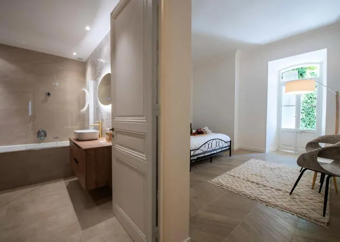 4p Bourgeois Rez-de-jardin, Proche Croisette & Plages - 4p Bourgeois Rez-de-jardin, Proche Croisette & Plages Mae-3243 Апартаменты