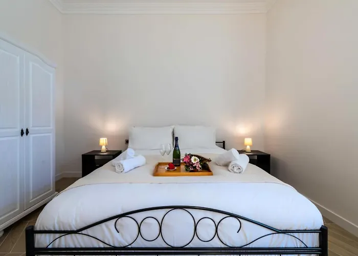 4p Bourgeois Rez-de-jardin, Proche Croisette & Plages - 4p Bourgeois Rez-de-jardin, Proche Croisette & Plages Mae-3243 Апартаменты Канны